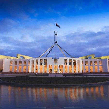 Oxley Court Serviced Apartments Canberra Extérieur photo