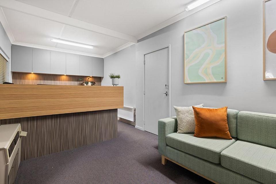 Oxley Court Serviced Apartments Canberra Extérieur photo