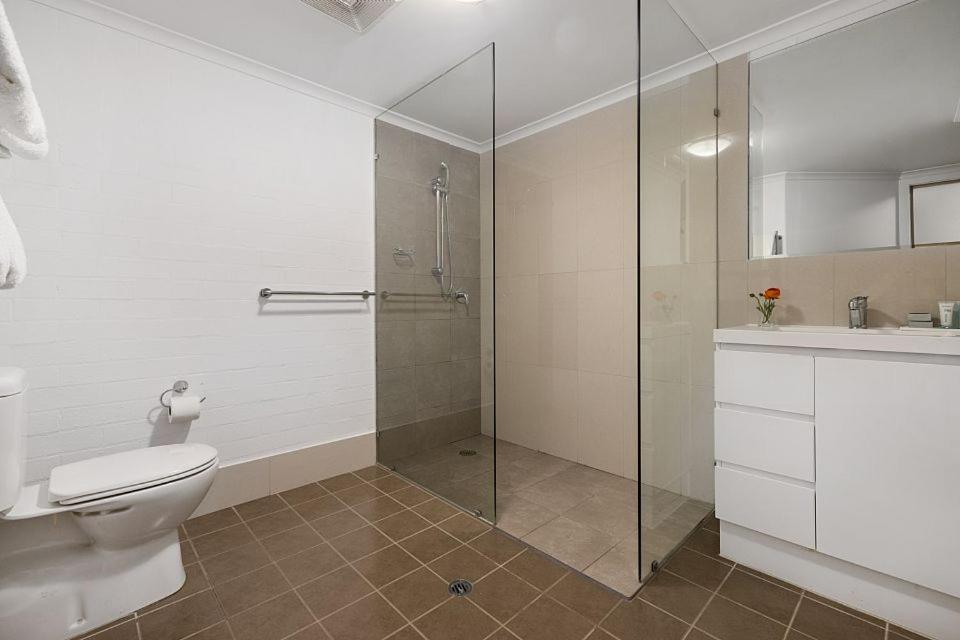 Oxley Court Serviced Apartments Canberra Extérieur photo