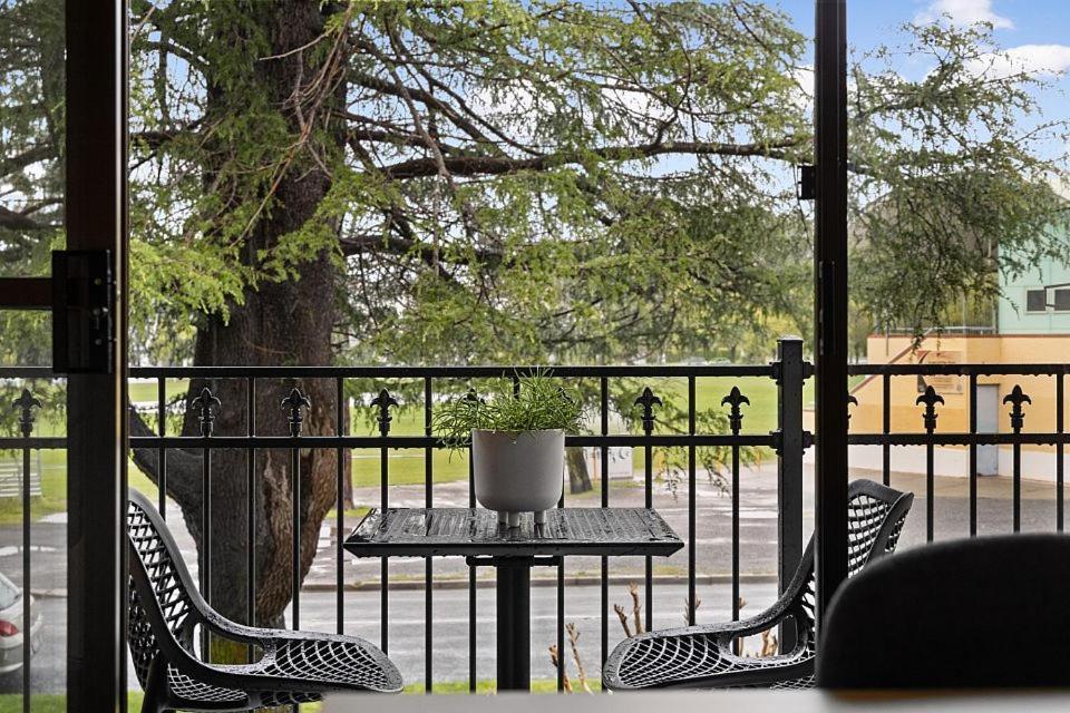 Oxley Court Serviced Apartments Canberra Extérieur photo